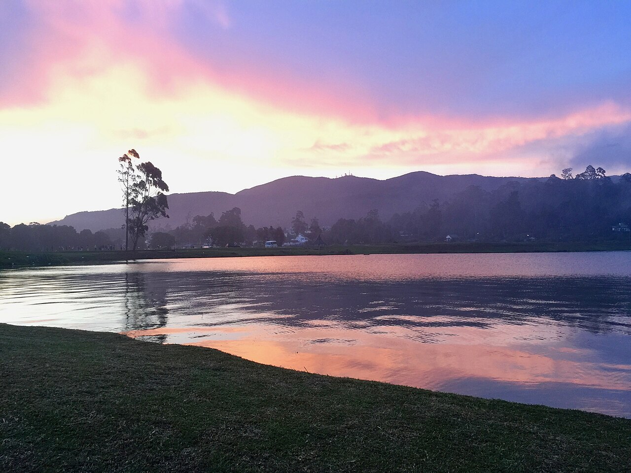 Gregory Lake Nuwara Eliya 02