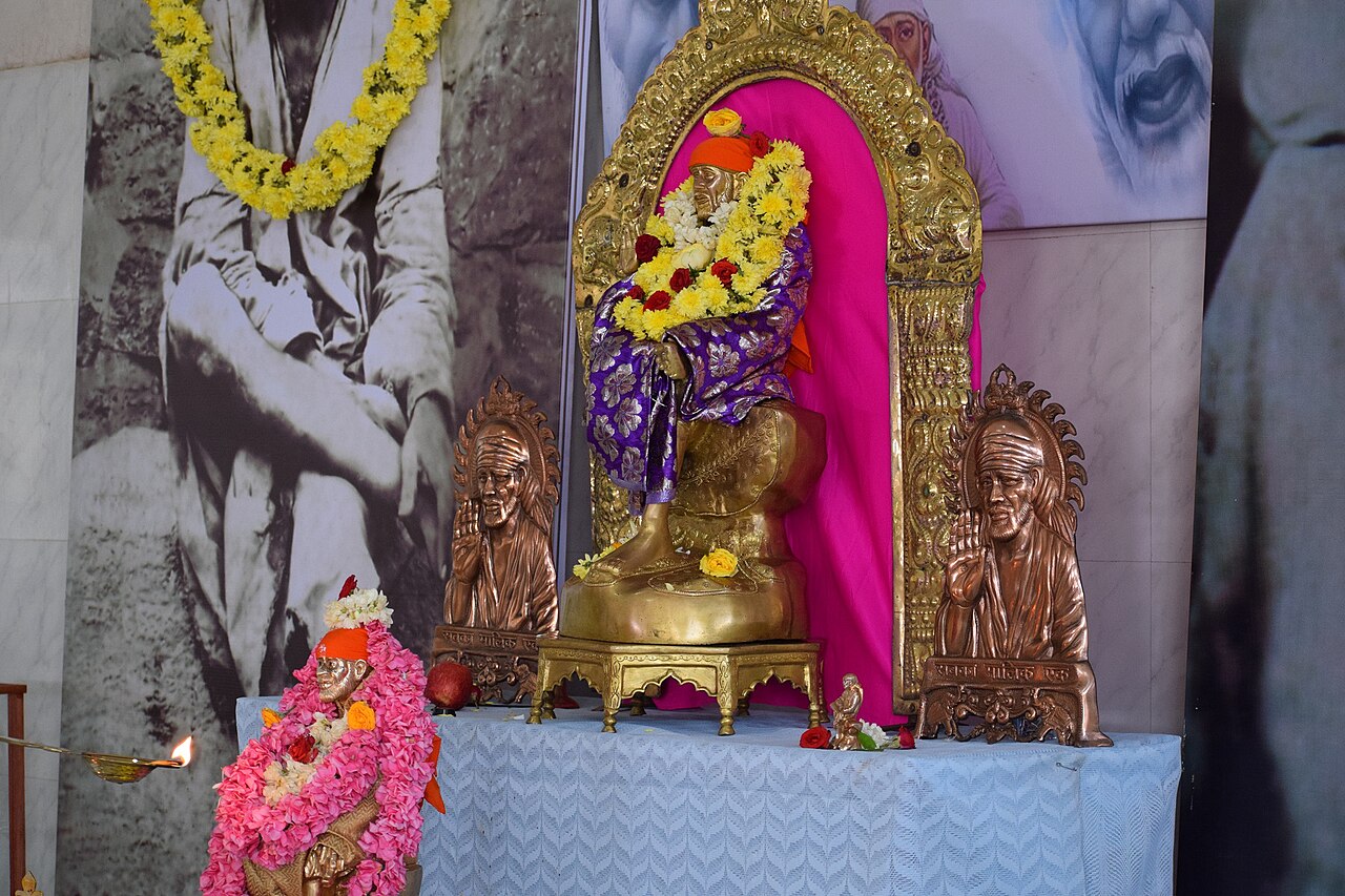 Sadguru Sai Baba's 98th Maha Samadhi Punya Thithi Pooja at Shirdi Sai Gurusthan Mandir Coimbatore