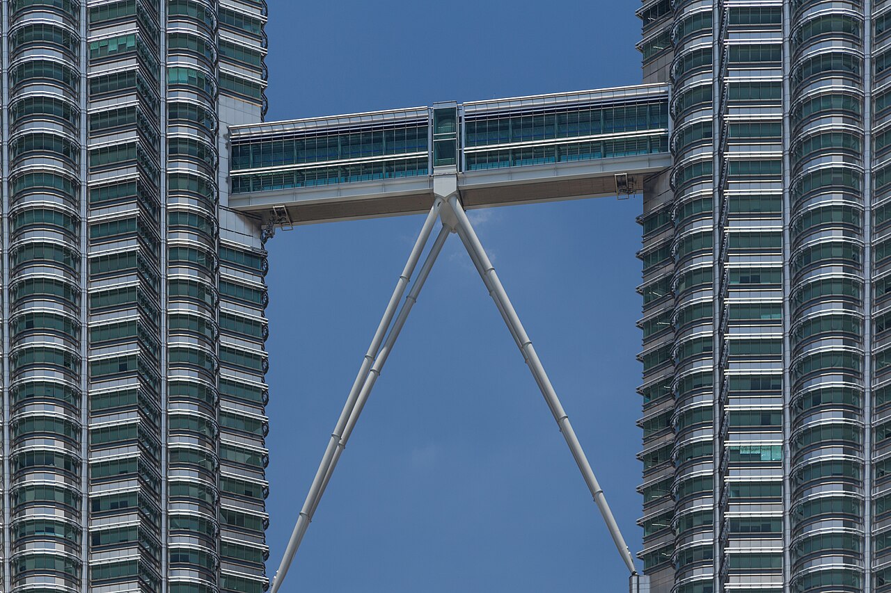 2016 Kuala Lumpur, Petronas Towers (27)